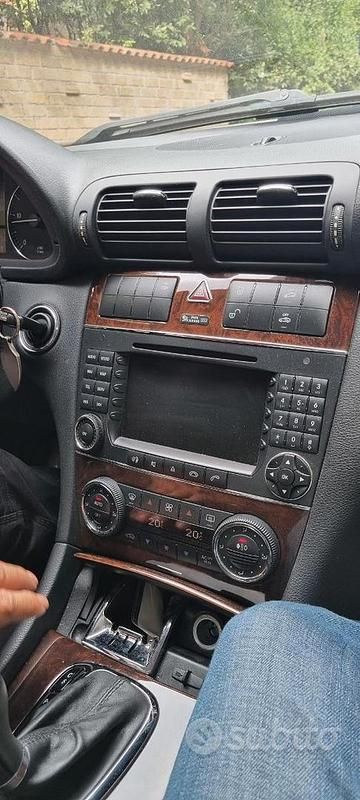Usata 2004 Mercedes C220 Station wagon | 1500 € (Super prezzo) - Immagine 1/4