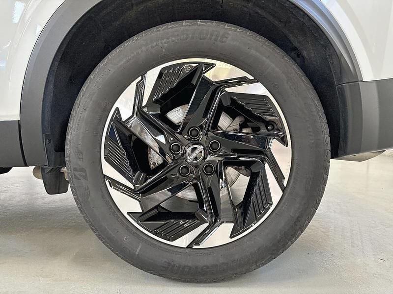 Usata Nissan Qashqai N-Connecta 140 CV (102 kW) 2024 Bianco SUV
