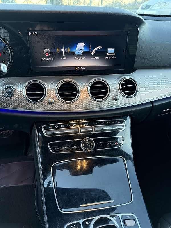 Usata Mercedes E220 Premium Plus 194 CV (142 kW) 2018 Berlina