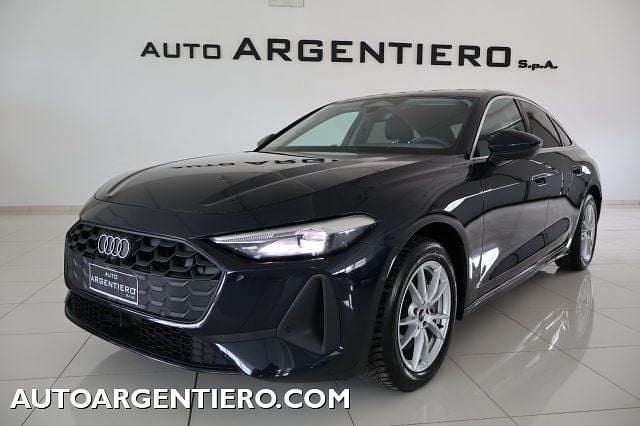 Usata Audi A5 Advanced 204 CV (150 kW) 2025 Blu