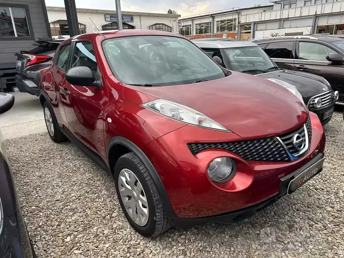 Usata Nissan Juke Acenta 110 CV (80 kW) 2014 Rosso SUV