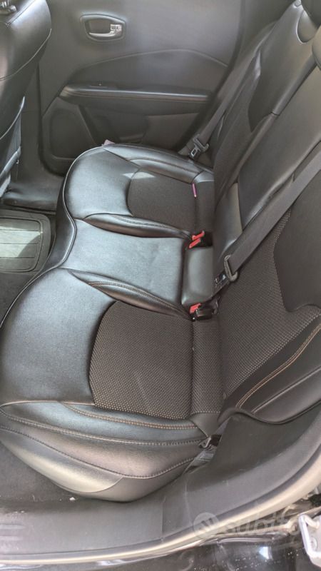 Usata Jeep Compass Limited 120 CV (88 kW) 2019 Nero SUV