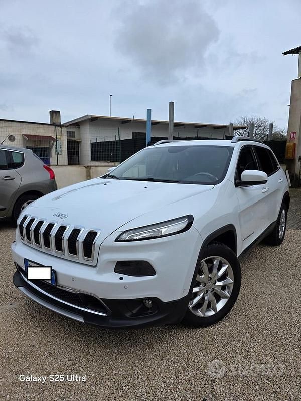 Usata Jeep Cherokee Limited 140 CV (102 kW) 2014 Bianco SUV