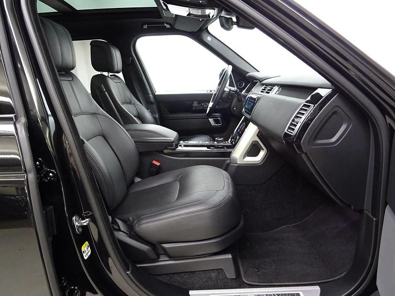 Usata Land Rover Range Rover Vogue 249 CV (183 kW) 2021 Santorini black SUV