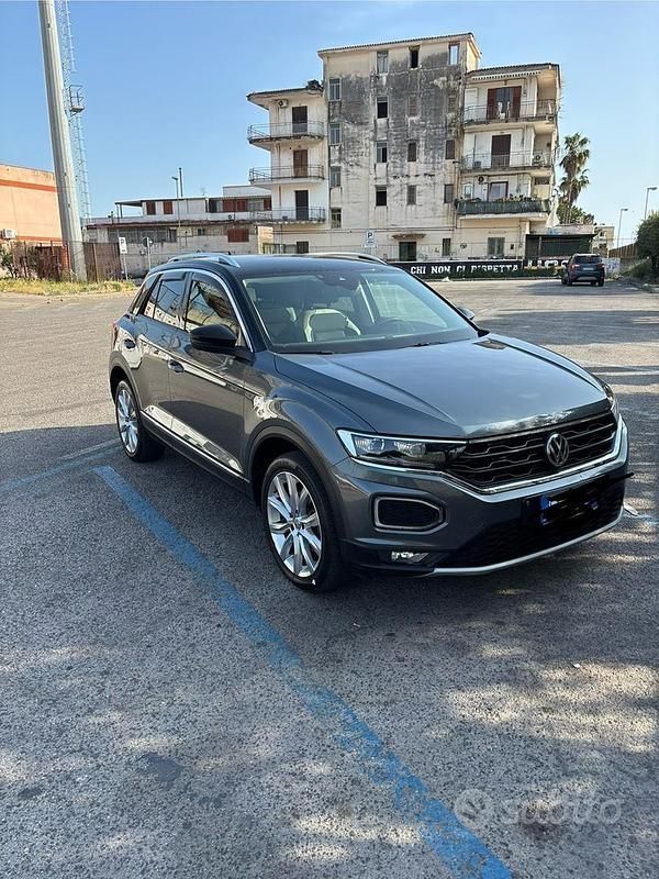 Usata 2018 VW T-Roc Advance SUV | 18.000 € (Buon prezzo) - Immagine 1/4