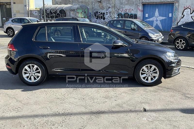 Usata VW Golf VII Trendline 110 CV (80 kW) 2018 Nero Utilitaria