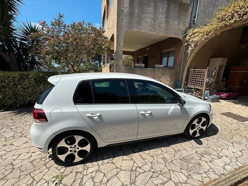 Usata VW Golf VI GTI 211 CV (155 kW) 2010 Bianco Utilitaria
