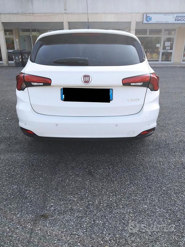 Usata Fiat Tipo Lounge 120 CV (88 kW) 2017 Bianco Station wagon