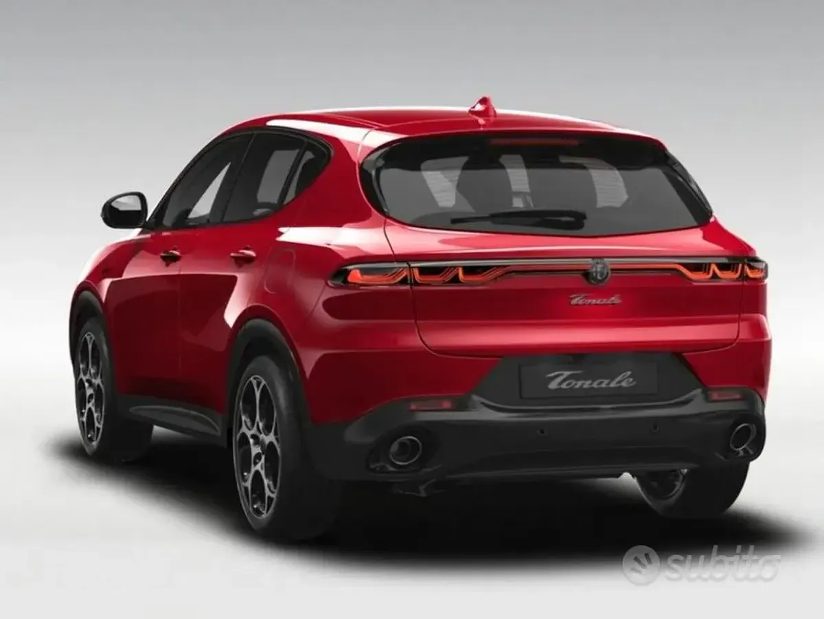 Usata Alfa Romeo Tonale 179 CV (131 kW) 2023 Grigio SUV