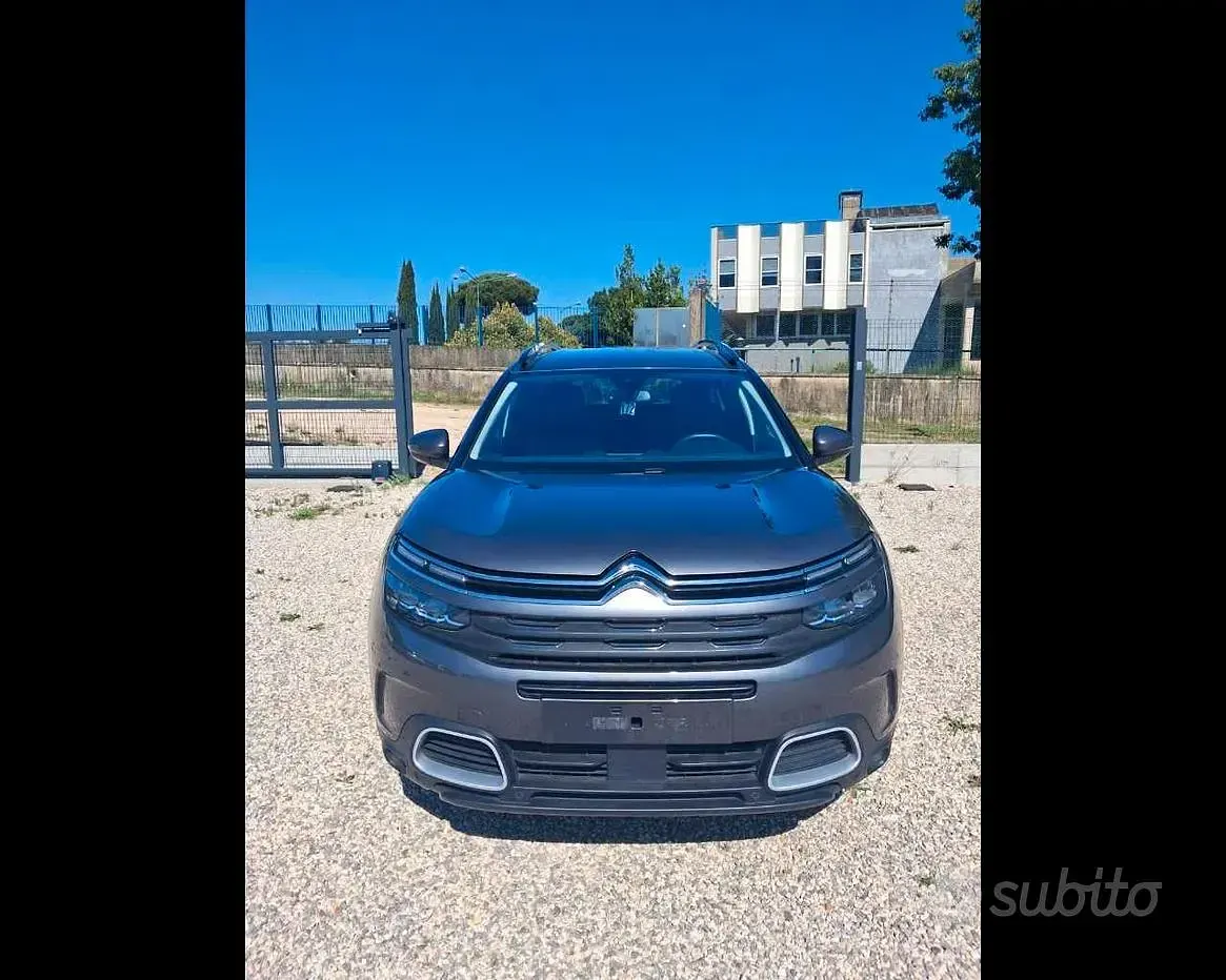 Usata Citroën C5 Aircross PureTech 131 CV (96 kW) 2021 Gris platinium metallise SUV