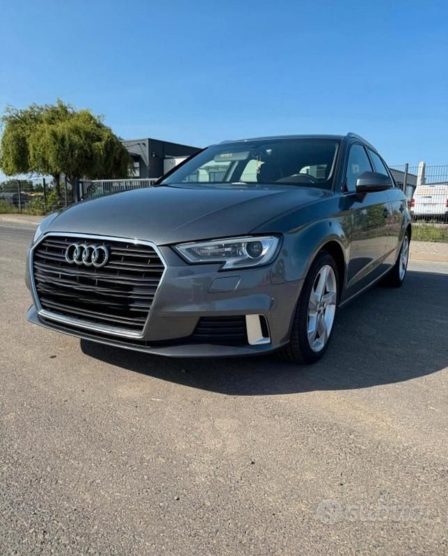 Usata Audi A3 2018 Grigio Berlina