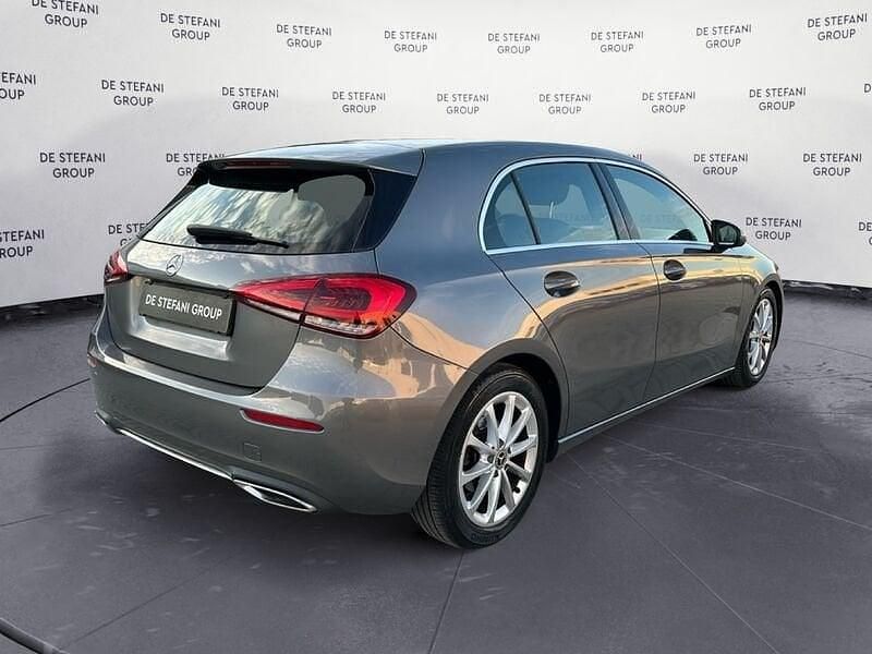 Usata Mercedes A180 116 CV (85 kW) 2019 Bianco Utilitaria