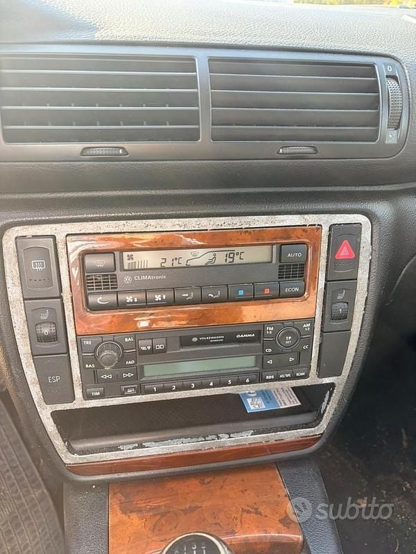 Usata VW Passat 2003 Grigio Berlina