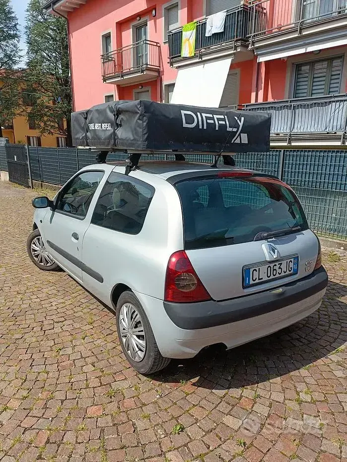Usata Renault Clio II 58 CV (42 kW) 2004 Berlina