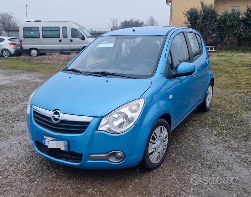 Usata Opel Agila 65 CV (47 kW) 2008 Blu Monovolume
