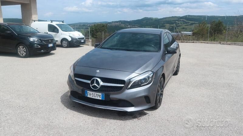 Usata Mercedes A200 136 CV (100 kW) 2017 Grigio Berlina