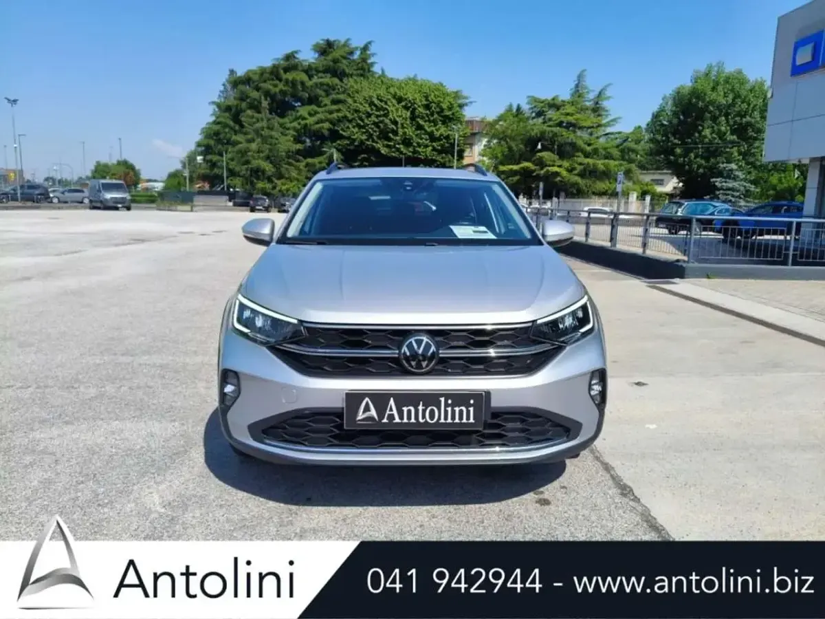 Usata VW Taigo Life 116 CV (85 kW) 2024 Argento SUV
