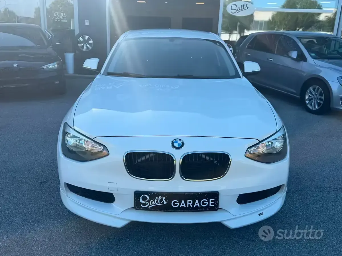 Begagnad BMW 116 Sport Line 136 HK (100 kW) 2012 Vit Halvkombi