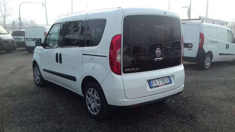 Usata Fiat Doblò 120 CV (88 kW) 2019 Bianco Monovolume