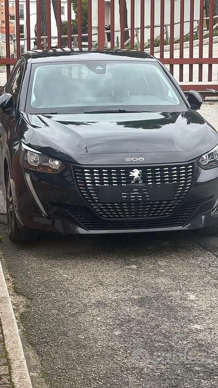 Usata Peugeot 208 82 CV (60 kW) 2023 Nero Utilitaria
