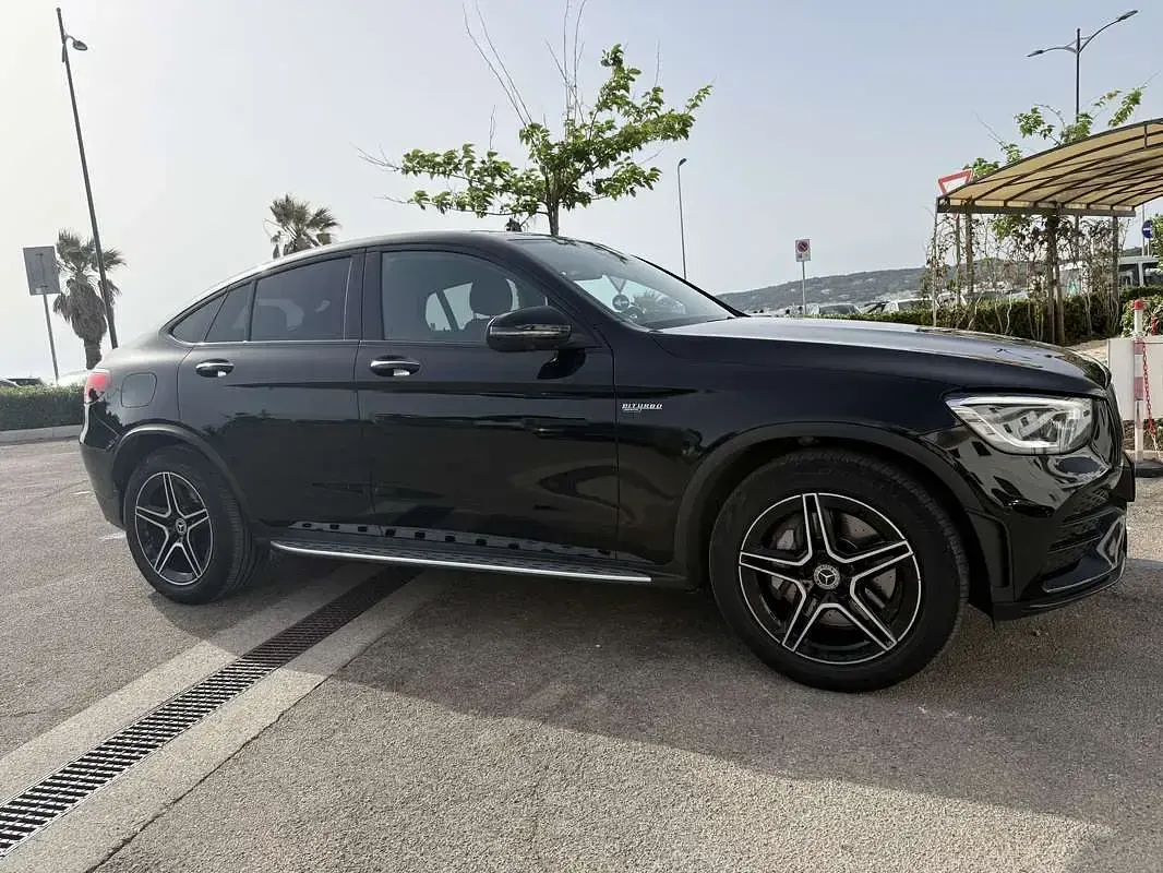 Usata Mercedes GLC400d Premium Plus 330 CV (242 kW) 2020 Nero SUV