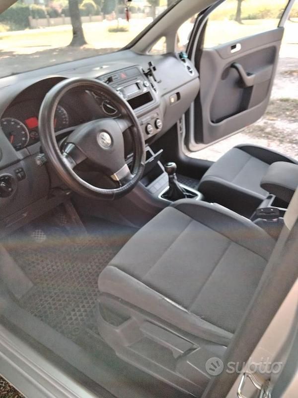 Usata VW Golf Plus Cross Comfortline 102 CV (75 kW) 2008 Grigio Monovolume