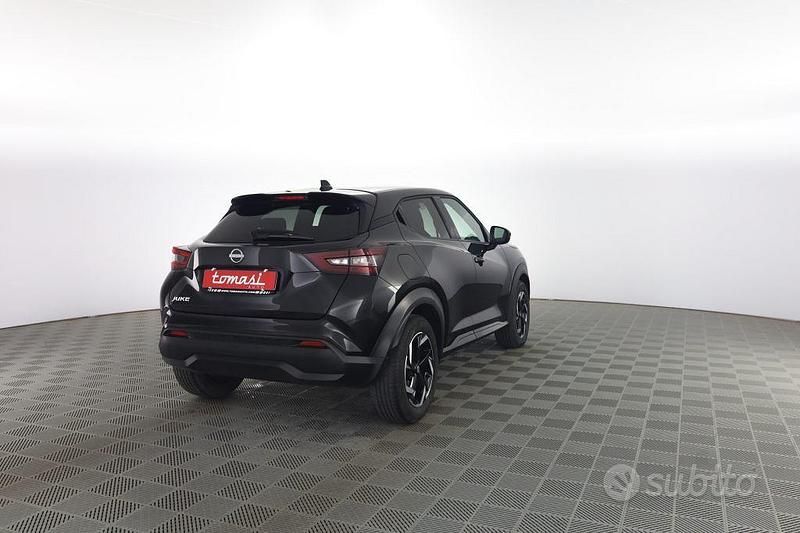 Usata Nissan Juke N-Connecta 114 CV (83 kW) 2023 Nero SUV
