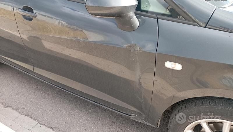 Usata Seat Ibiza ST 75 CV (55 kW) 2011 Grigio Station wagon