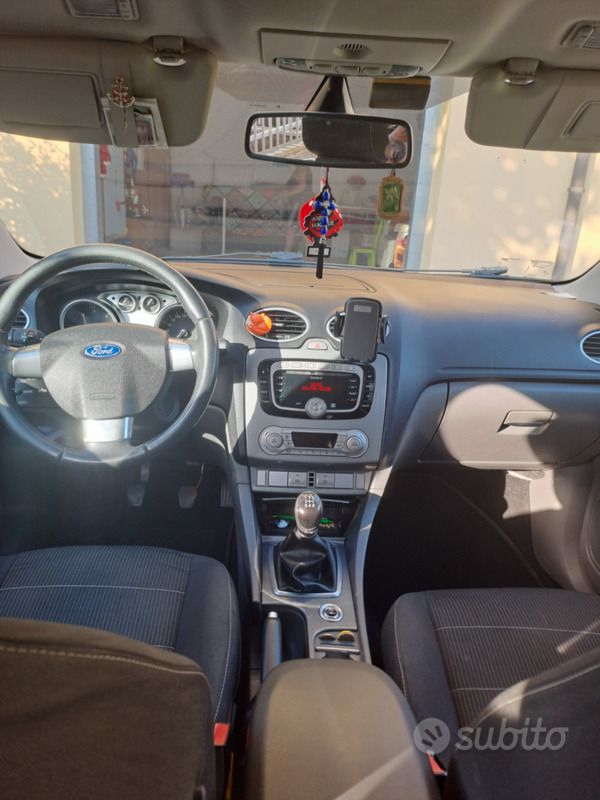 Usata Ford Focus 115 CV (84 kW) 2010 Berlina