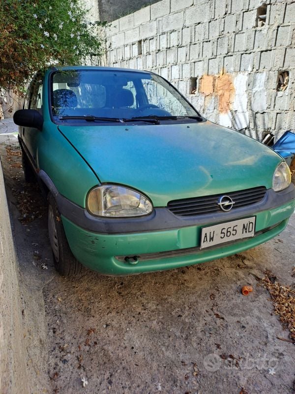 Verde Usata 1999 Opel Corsa Due volumi | 500 € (Super prezzo) - Immagine 1/4