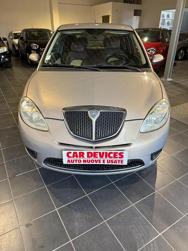 Beige Usata 2009 Lancia Ypsilon Due volumi | 3490 € (Buon prezzo) - Immagine 1/4