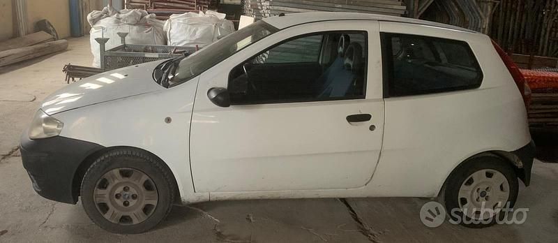 Usata Fiat Punto 2003 Bianco Utilitaria