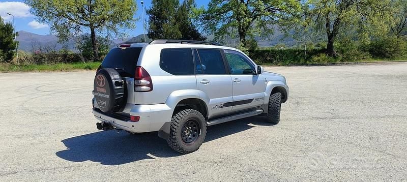 Usata Toyota Land Cruiser 163 CV (119 kW) 2006 Grigio SUV