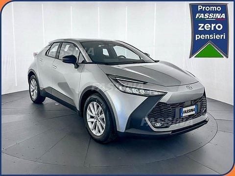 Nuova Toyota C-HR Active 97 CV (71 kW) 2025 Argento SUV