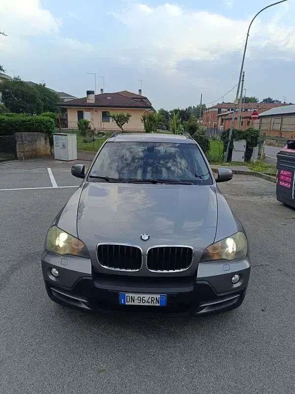 Usata BMW X5 218 CV (160 kW) 2007 SUV