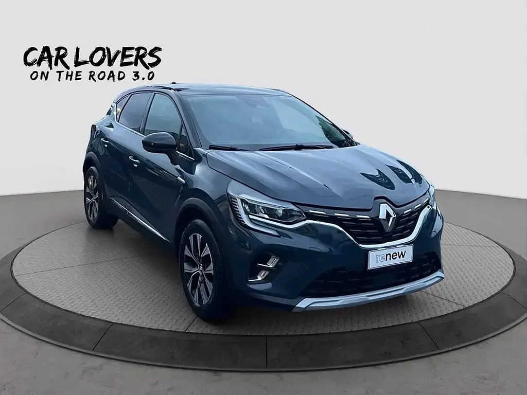 Usata Renault Captur Techno 145 CV (106 kW) 2023 Blu scuro SUV