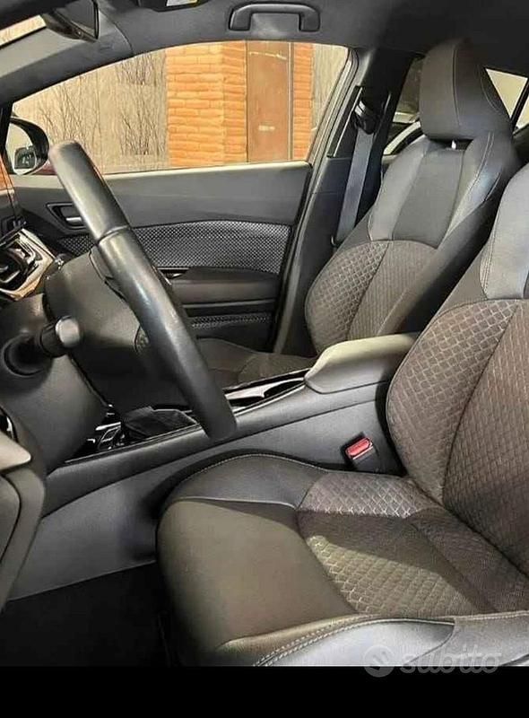 Bianco Usata 2022 Toyota C-HR SUV | 22.500 € (Buon prezzo) - Immagine 1/4
