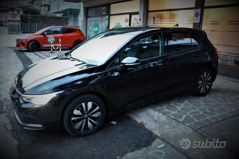 Usata VW Golf VIII Move 150 CV (110 kW) 2023 Nero Berlina
