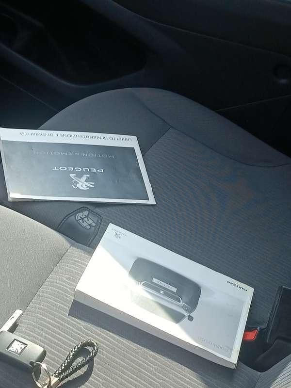 Usata Peugeot Partner Tepee Access 75 CV (55 kW) 2015 Monovolume