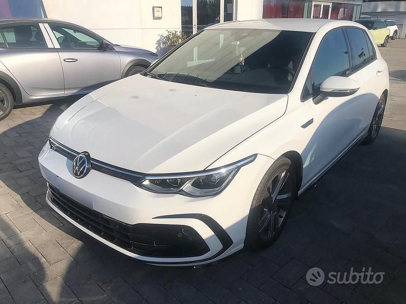 Bianco Usata 2020 VW Golf R-line Berlina | 23.900 € (Molto cara) - Immagine 1/4
