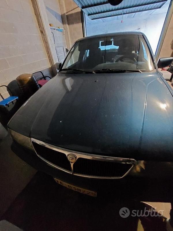 Blu Usata 1990 Lancia Dedra Tre volumi | 1500 € - Immagine 1/4