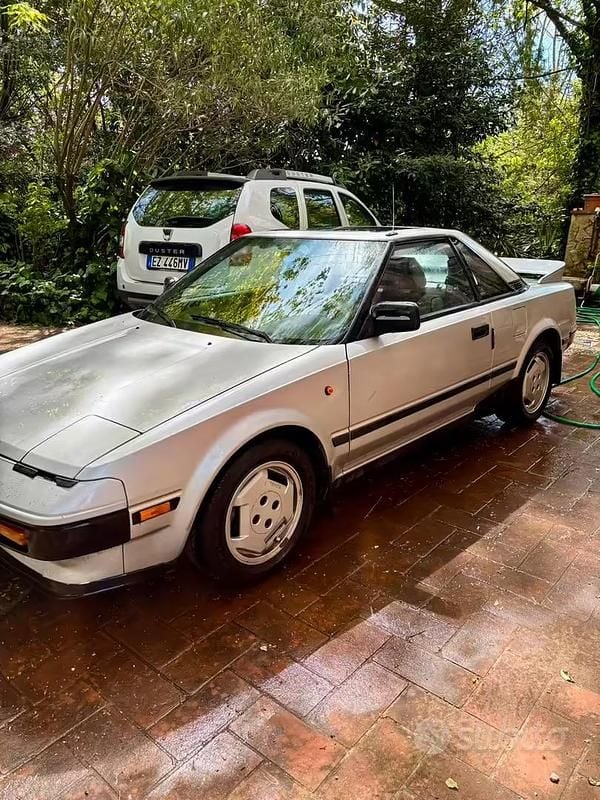 Second-hand Toyota MR2 156 CP (114 kW) 1992 Gri Cabrio