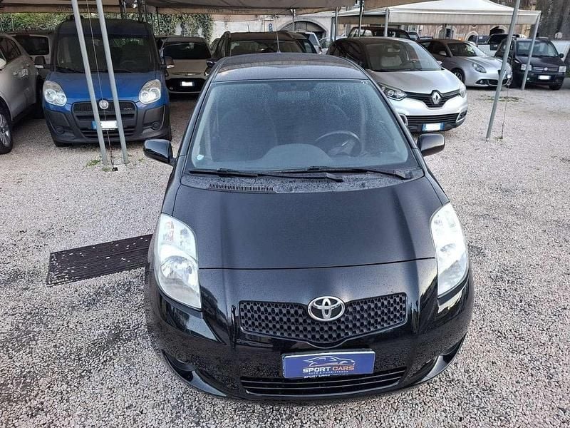 Usata Toyota Yaris Sol 90 CV (66 kW) 2008 Nero Utilitaria