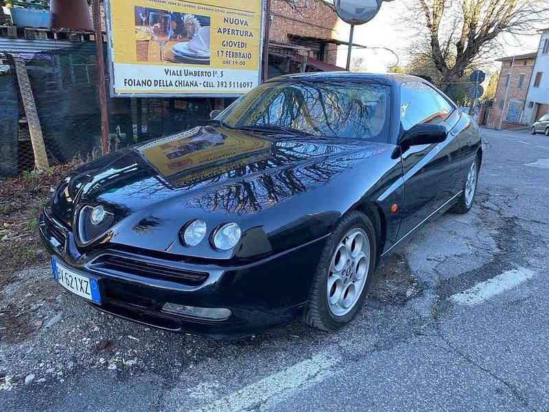 Usata Alfa Romeo GTV 155 CV (114 kW) 1999 Coupé