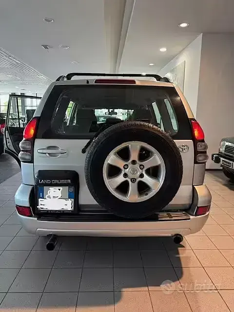 Usata Toyota Land Cruiser Sol 163 CV (119 kW) 2005 SUV