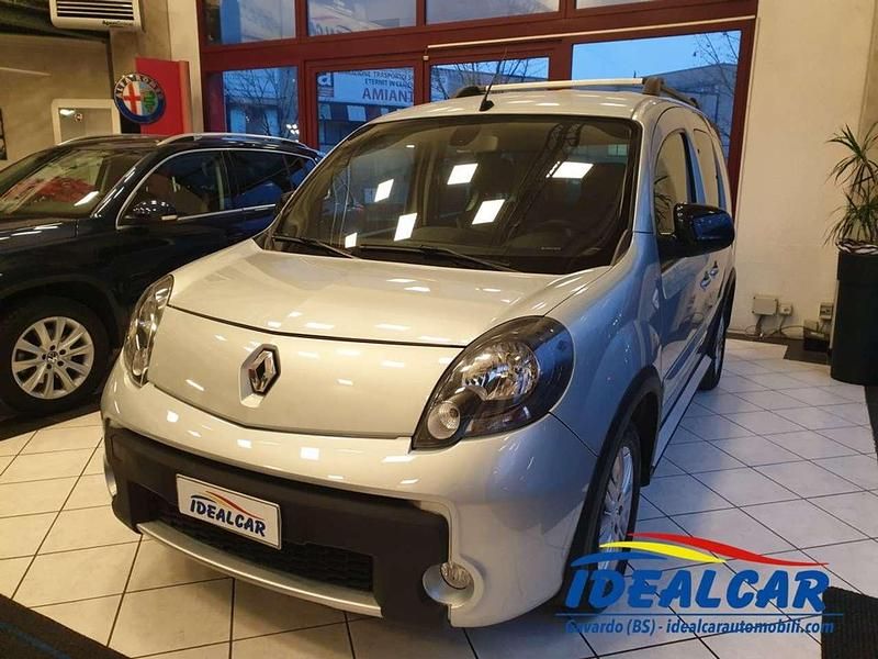 Usata Renault Kangoo 90 CV (66 kW) 2013 Argento Station wagon