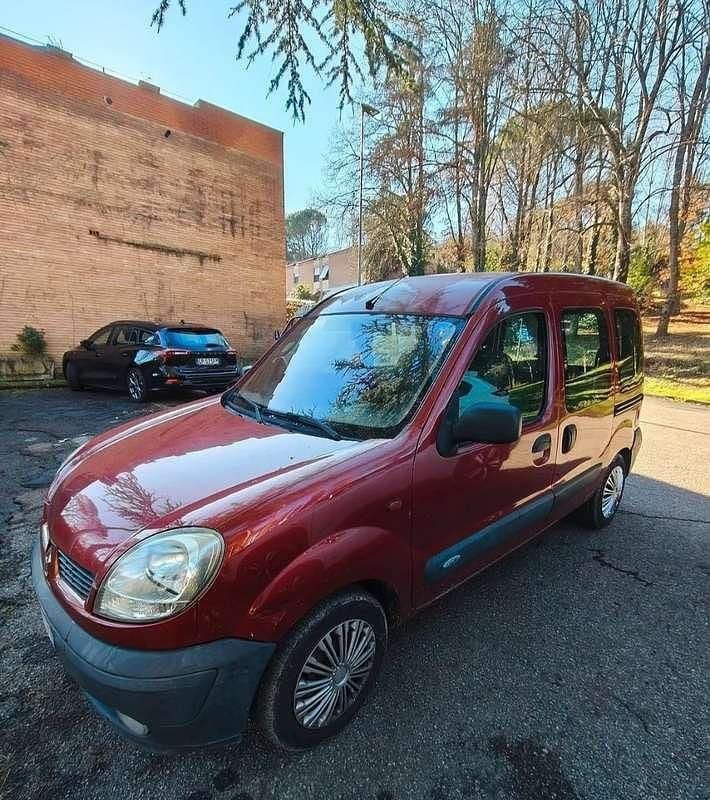 Usata Renault Kangoo 58 CV (42 kW) 2001 Monovolume