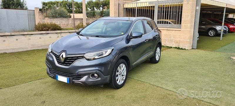 Grigio Usata 2016 Renault Kadjar Intens SUV | 12.900 € (Cara) - Immagine 1/4