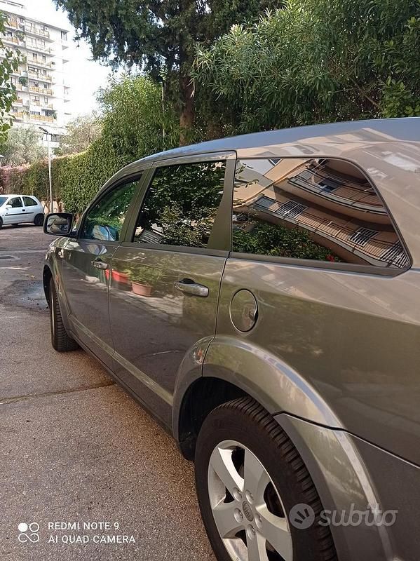 Usata Fiat Freemont 140 CV (102 kW) 2011 Grigio SUV