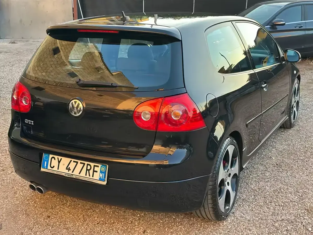 Usata VW Golf IV GTI 200 CV (147 kW) 2005 Nero Berlina